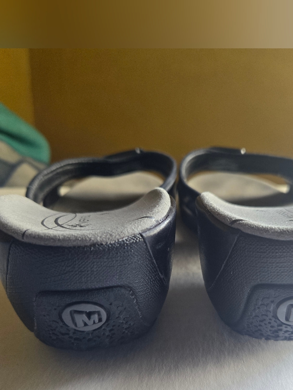 Merrell Women's Black Floral-Print Slide Sandals - Picture 3 of 7